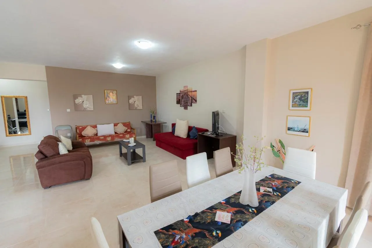 Villa George By Rentalspro Services - Nea Potidea Halkidiki 0*, Nea Poteidaia Greece
