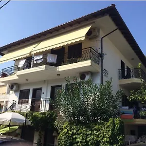 Marco's Appartments Nea Poteidaia